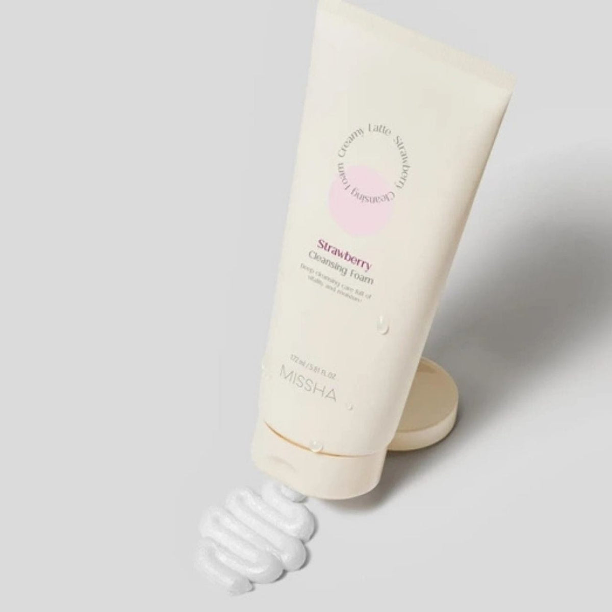 Missha Creamy Latte Cleansing Foam, Strawberry - 172 ml